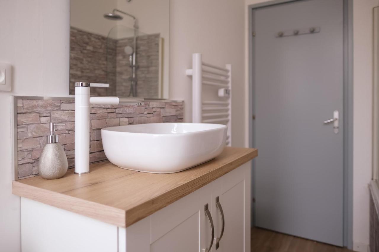 Appartement - Parking Prive Gratuit, Proche Centre-Ville Et Gare De Saint-Omer サントメール エクステリア 写真