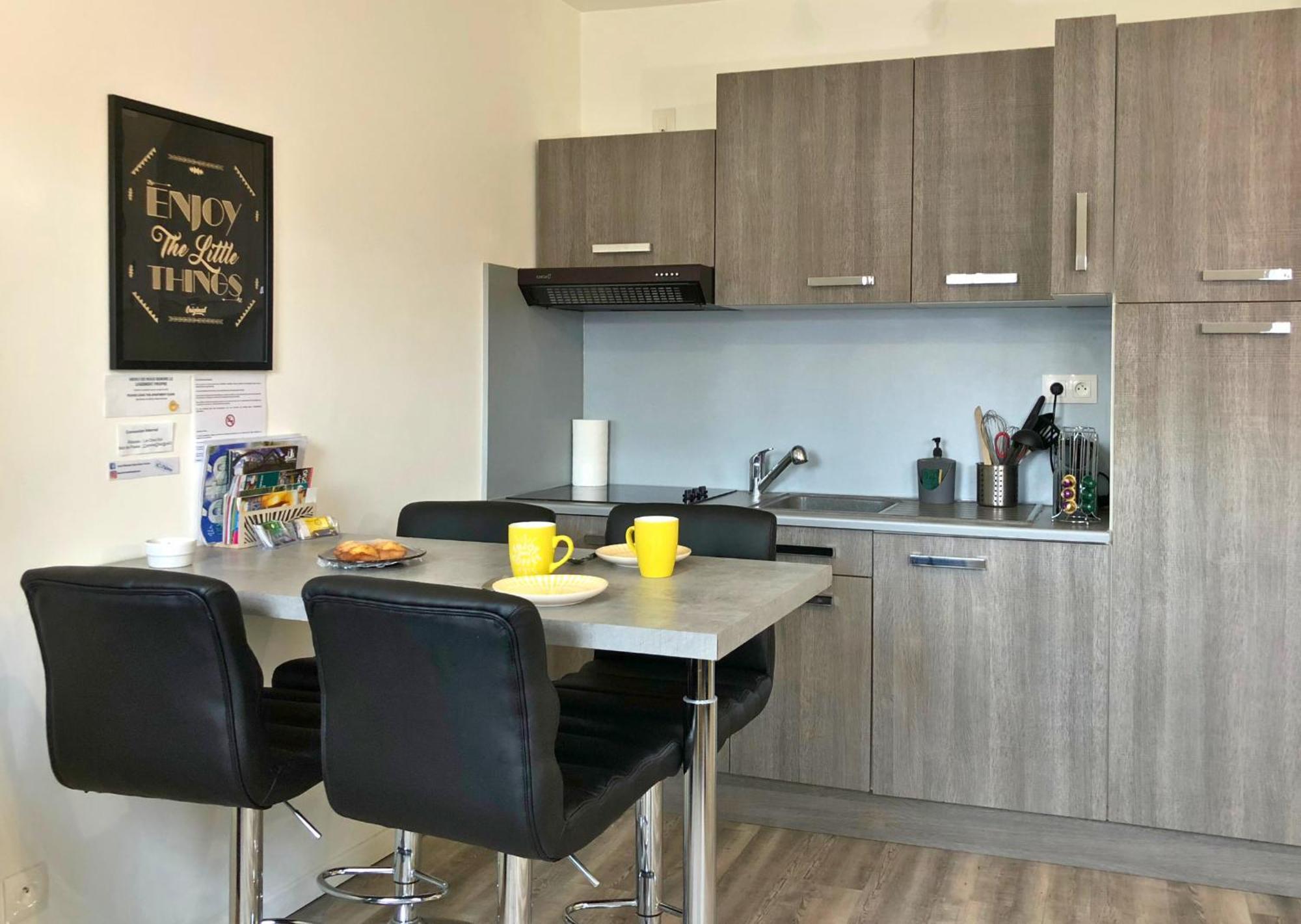 Appartement - Parking Prive Gratuit, Proche Centre-Ville Et Gare De Saint-Omer サントメール 部屋 写真