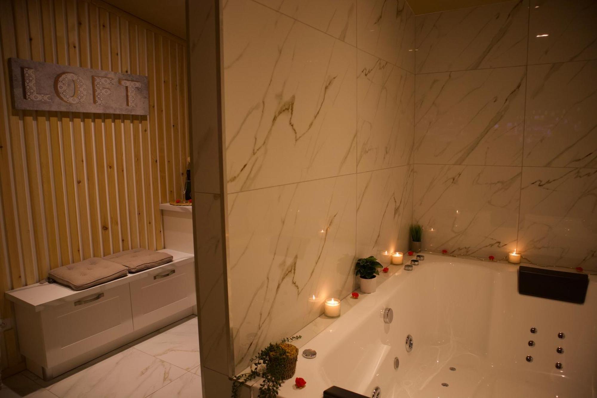 Appartement - Parking Prive Gratuit, Proche Centre-Ville Et Gare De Saint-Omer サントメール エクステリア 写真