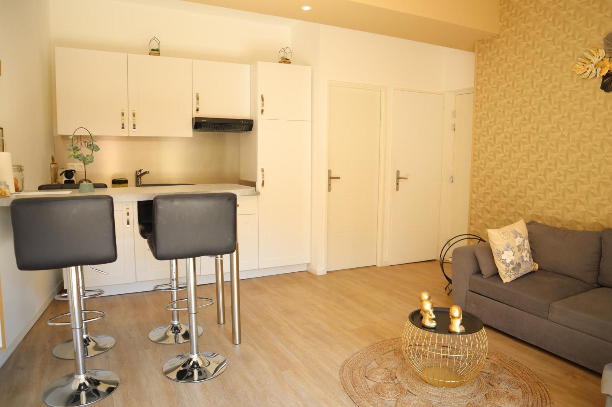 Appartement - Parking Prive Gratuit, Proche Centre-Ville Et Gare De Saint-Omer サントメール エクステリア 写真