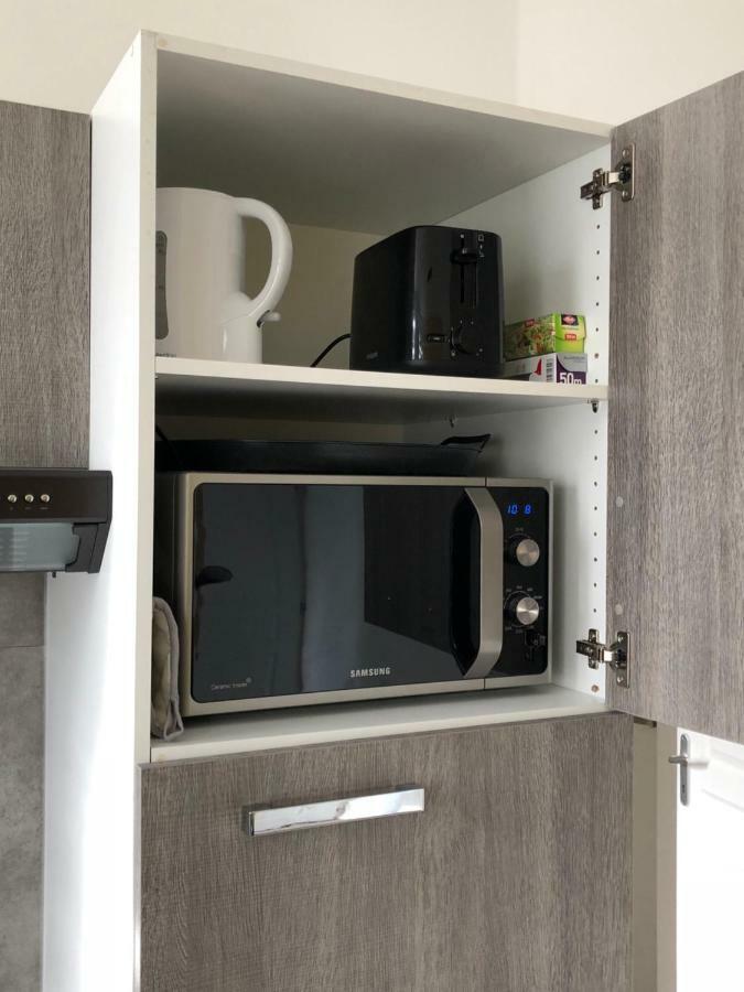Appartement - Parking Prive Gratuit, Proche Centre-Ville Et Gare De Saint-Omer サントメール エクステリア 写真